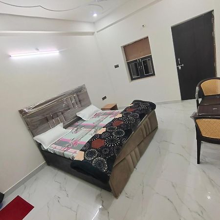 Bhavana Bhawan Hotel Vrindāvan Buitenkant foto